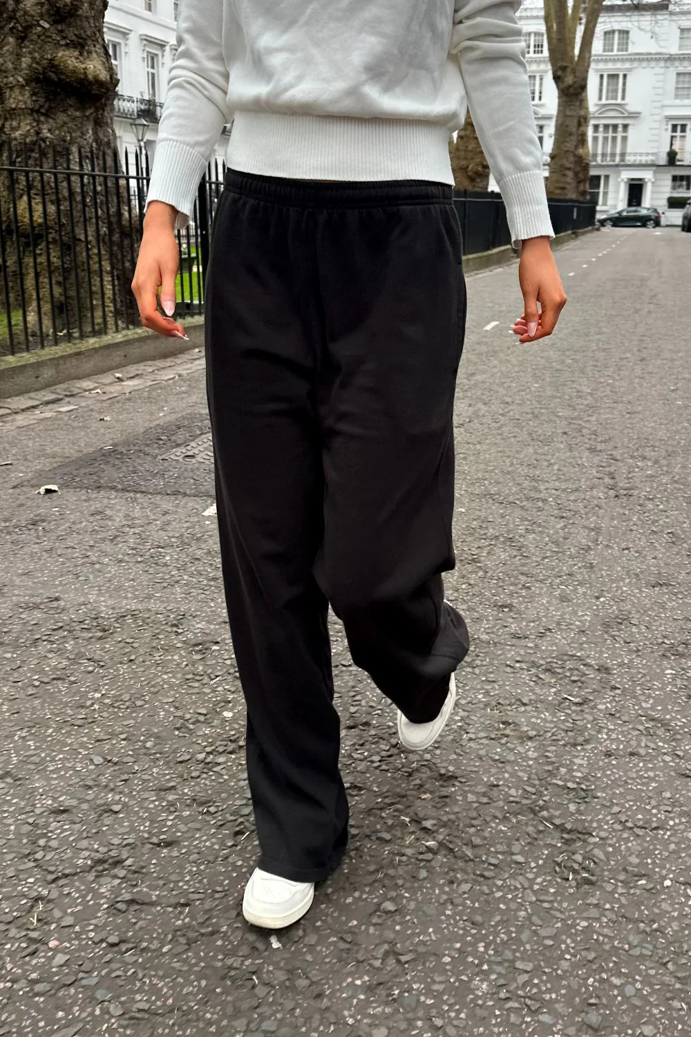 Anastasia Sweatpants - Image 16