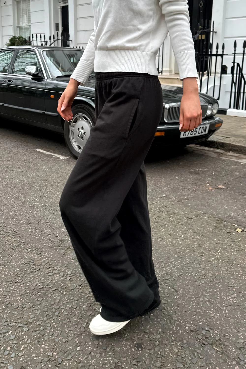 Anastasia Sweatpants - Image 18